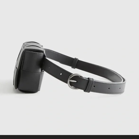 Italian Leather Hand Woven Leather Belt Bag in Black - Picture 3 of 10